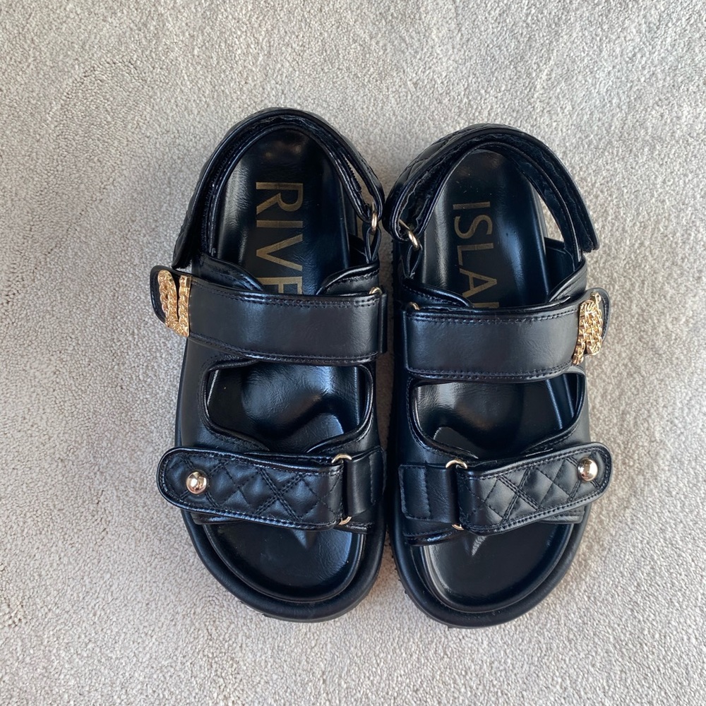 BLACK SANDALS - RIVER ISLAND